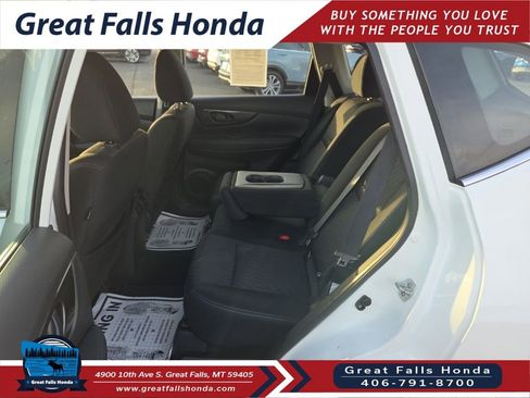 Used 2019 Nissan Rogue S image 13