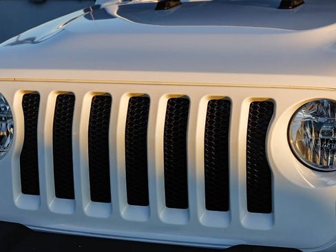 Certified 2022 Jeep Wrangler Unlimited Sport image 5