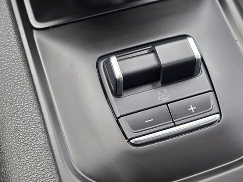 Used 2022 GMC Sierra 1500 AT4 w/ AT4 Premium Package image 27