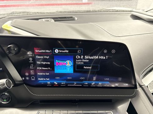 New 2026 Chevrolet Corvette Stingray Premium Conv w/ 3LT image 18