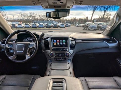 Used 2019 GMC Yukon Denali w/ Denali Ultimate Package image 3