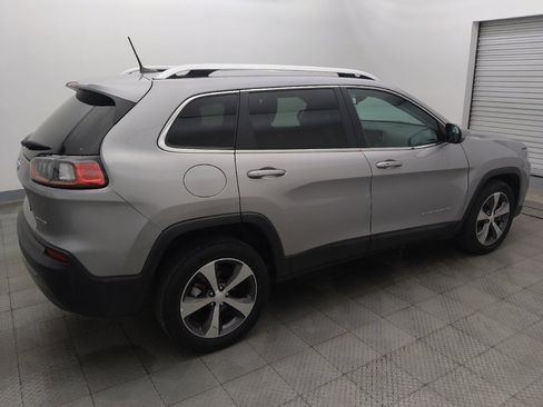 Used 2020 Jeep Cherokee Limited FWD image 10