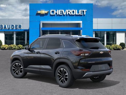 New 2026 Chevrolet TrailBlazer LT FWD image 3