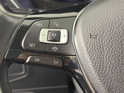 Used 2019 Volkswagen Tiguan SEL AWD/4WD image 17