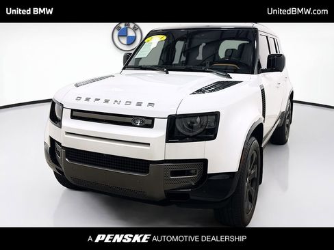 Used 2024 Land Rover Defender 110 X-Dynamic SE AWD/4WD image 1
