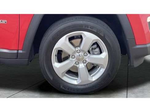 Used 2018 Jeep Compass Latitude w/ Popular Equipment Group AWD/4WD image 20