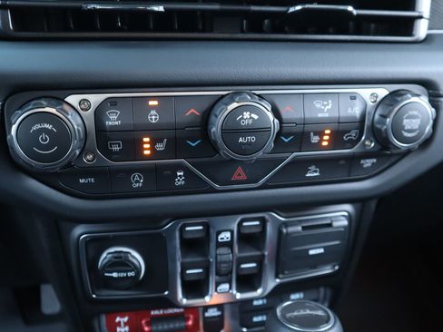 New 2026 Jeep Gladiator Mojave AWD/4WD image 7