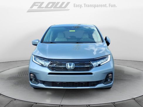 New 2026 Honda Odyssey Touring image 2