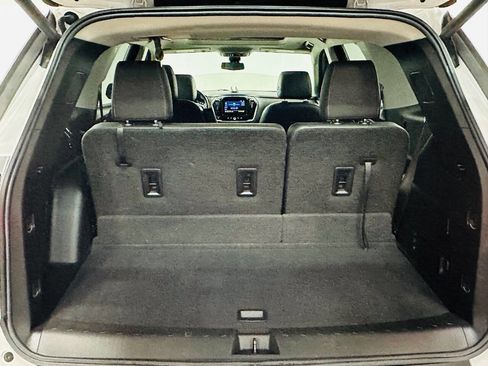 Used 2020 Chevrolet Traverse LT w/ LT Premium Package image 30