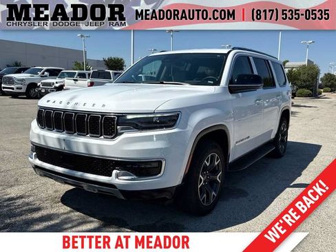 Used 2024 Jeep Wagoneer Series III w/ Flexible Seating Group AWD/4WD image 1