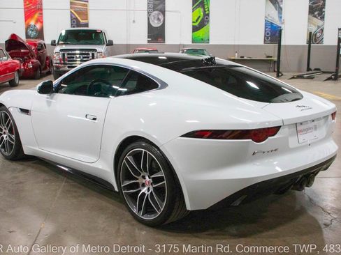 Used 2018 Jaguar F-TYPE R-Dynamic AWD/4WD image 4