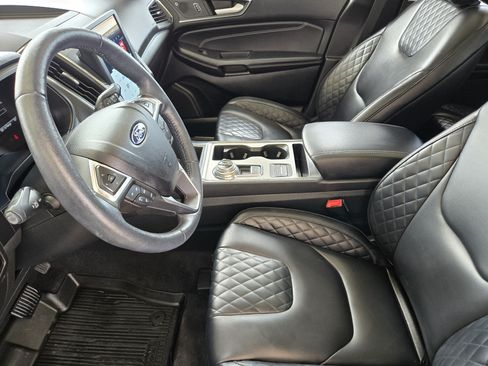 Used 2024 Ford Edge Titanium AWD/4WD image 9