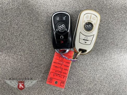 Used 2019 Buick Envision Essence AWD/4WD image 26