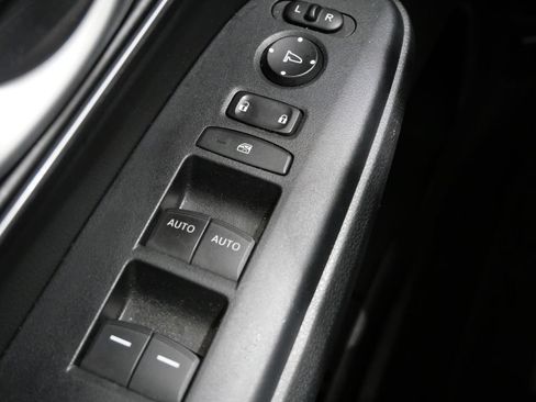 Used 2020 Honda CR-V Touring image 13