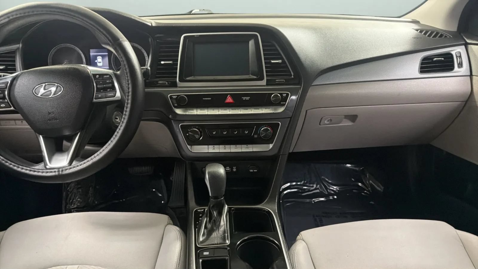 Used 2018 Hyundai Sonata SE w/ Cargo Package FWD image 15