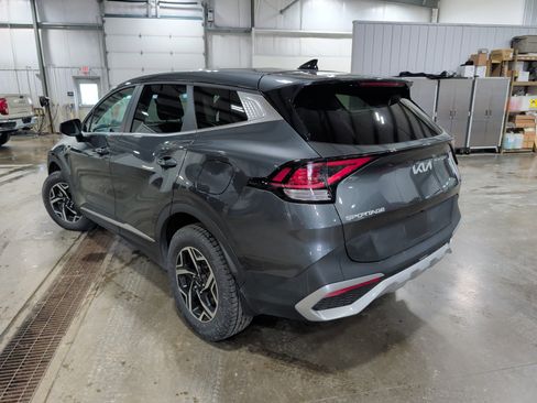 Used 2023 Kia Sportage LX AWD/4WD image 4