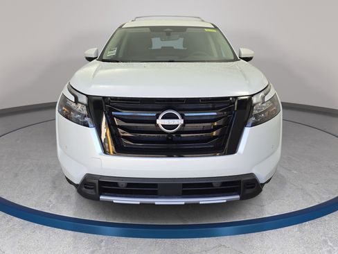 New 2025 Nissan Pathfinder SL w/ Black Appearance Package image 2