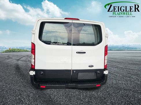 Used 2019 Ford Transit 150 148 Low Roof RWD image 4