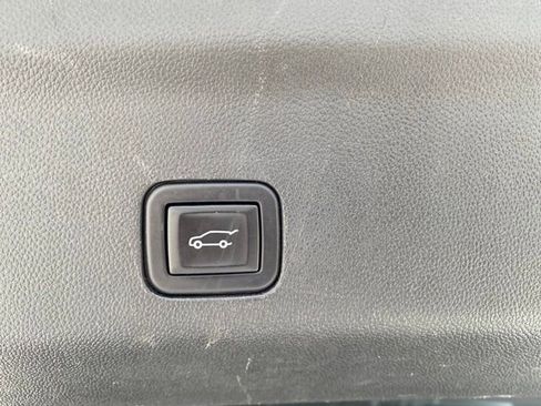 Used 2024 GMC Yukon XL Denali w/ Max Trailering Package AWD/4WD image 8