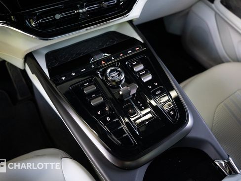 Used 2025 Aston Martin DBX 707 AWD/4WD image 26