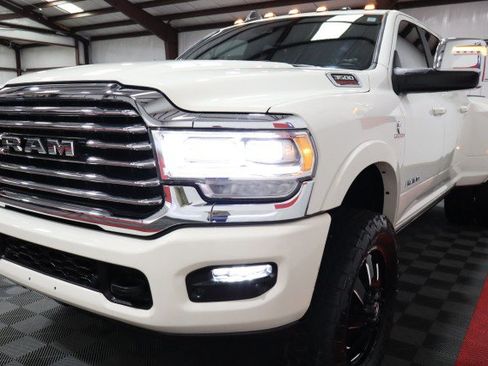 Used 2023 RAM 3500 Limited AWD/4WD image 21