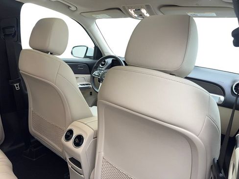 Used 2022 Mercedes-Benz GLB 250 image 44