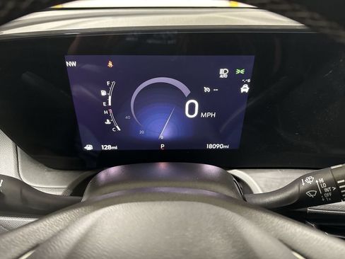 Used 2025 Buick Encore GX Preferred FWD image 12