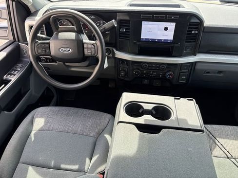 Used 2024 Ford F250 XLT AWD/4WD image 19
