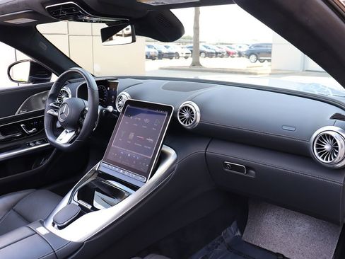 Used 2022 Mercedes-Benz SL 63 AMG Roadster image 20