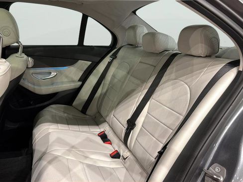 Used 2017 Mercedes-Benz C 300 Sedan image 33