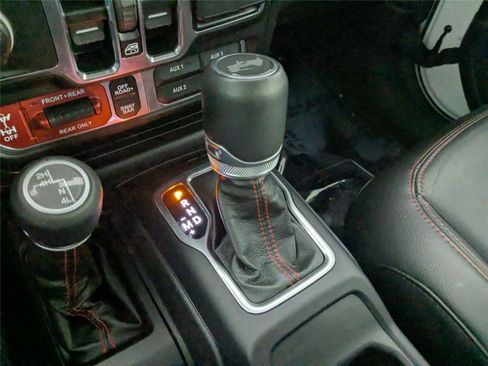 Used 2021 Jeep Wrangler Unlimited Rubicon AWD/4WD image 24
