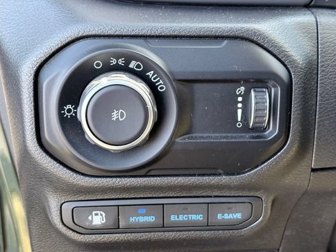 Used 2023 Jeep Wrangler Unlimited Rubicon 4xe AWD/4WD image 24