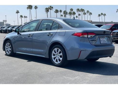 Used 2023 Toyota Corolla LE FWD image 3