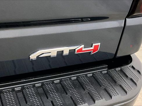 Used 2021 GMC Sierra 1500 AT4 image 25