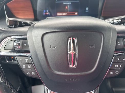 Used 2023 Lincoln Navigator Reserve image 7