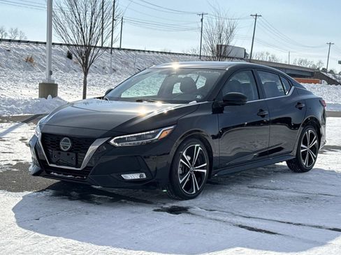 Used 2023 Nissan Sentra SR w/ SR Premium Package image 27