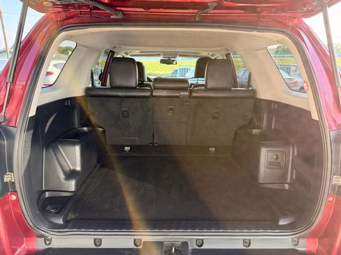 Used 2011 Toyota 4Runner SR5 w/ Premium Pkg w/Leather AWD/4WD image 13