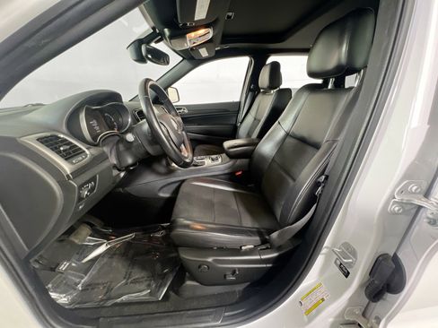 Used 2022 Jeep Grand Cherokee Laredo X image 21