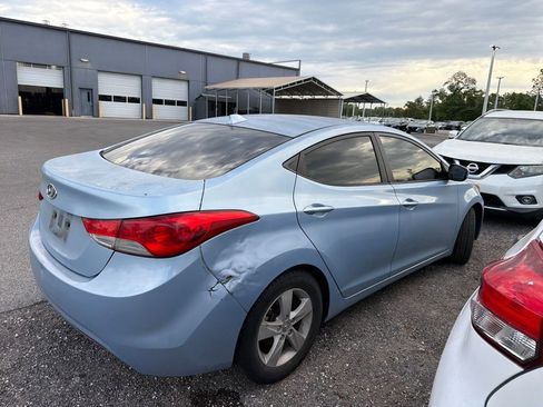 Used 2012 Hyundai Elantra GLS w/ Preferred Pkg 3 FWD image 4