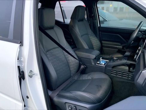 Used 2025 Toyota 4Runner TRD Sport Premium image 8