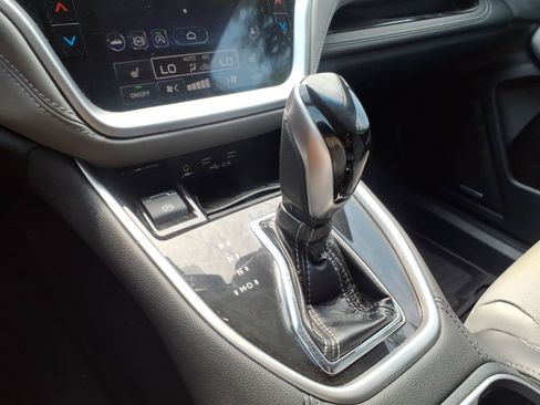 Used 2020 Subaru Outback Limited AWD/4WD image 25