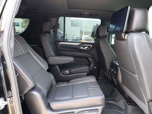 Used 2024 Chevrolet Suburban RST w/ Luxury Package AWD/4WD image 42