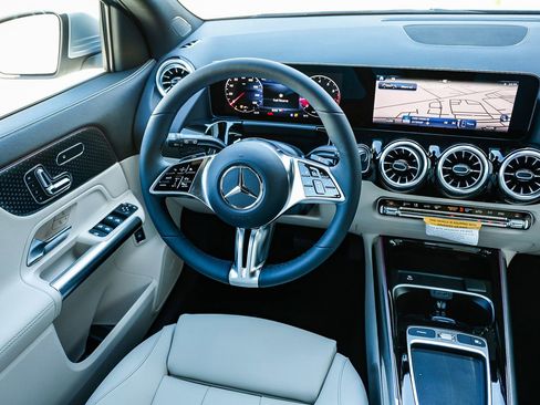 New 2026 Mercedes-Benz GLA 250 4MATIC image 14