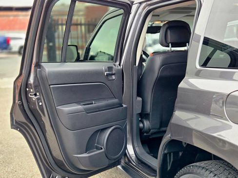 Used 2016 Jeep Patriot 75th Anniversary w/ Power Value Group FWD image 36