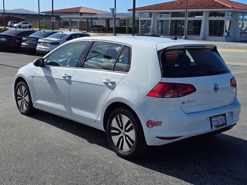 Used 2016 Volkswagen e-Golf SE w/ DC Fast Charging Package image 3