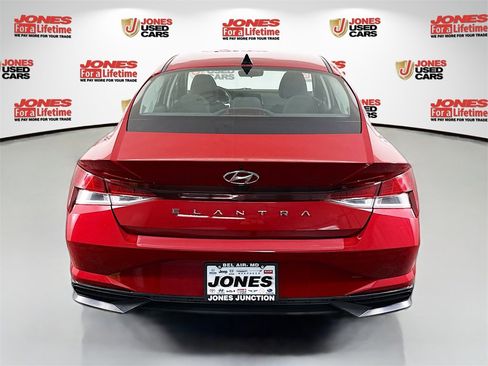 Certified 2023 Hyundai Elantra SEL w/ Convenience Package image 15