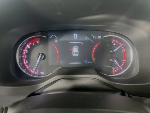 Used 2025 Toyota RAV4 XLE w/ Convenience Package FWD image 15
