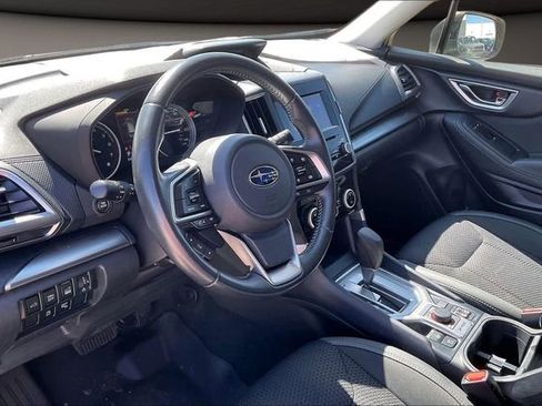 Used 2023 Subaru Forester Premium image 12