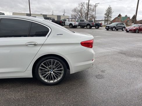 Used 2018 BMW 530e image 9