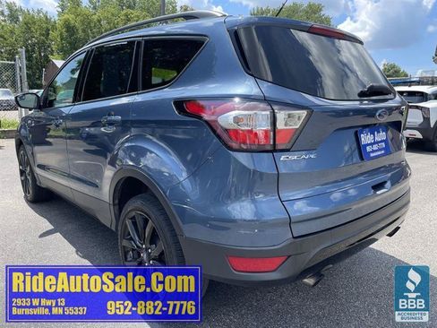 Used 2018 Ford Escape SE w/ SE Sport Appearance Package AWD/4WD image 7